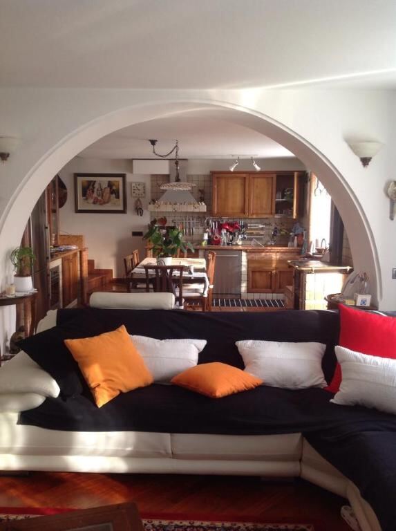 Benvenuti - living room, Arco